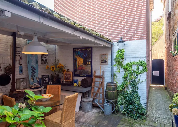 アパート Gezellig In De Mooie Oude Binnenstad *